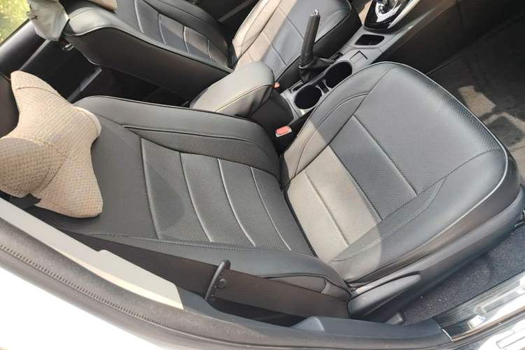 Used Toyota Levin 2017 Revised Dual-Engine 1.8H GS E-CVT Elite Sunroof Version China V Standard Right Front Seat