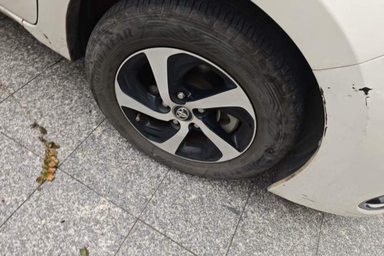 Used Toyota Levin 2017 Revised 185T CVT Elite Edition China V Standard Right Front Wheel Hub