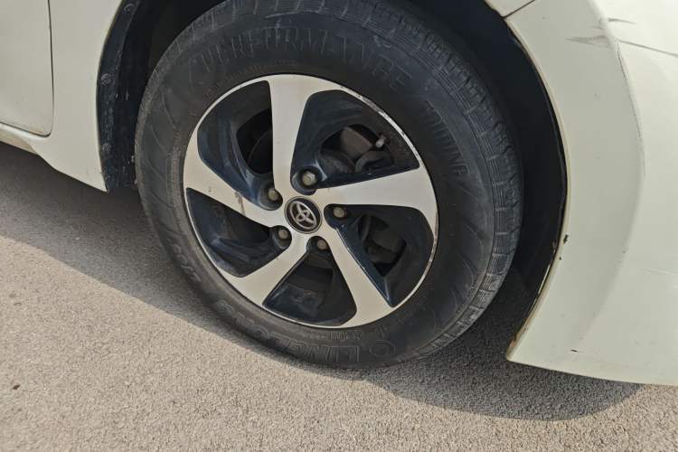 Used Toyota Levin 2017 Revised 185T CVT Elite Edition China V Standard Right Front Wheel Hub
