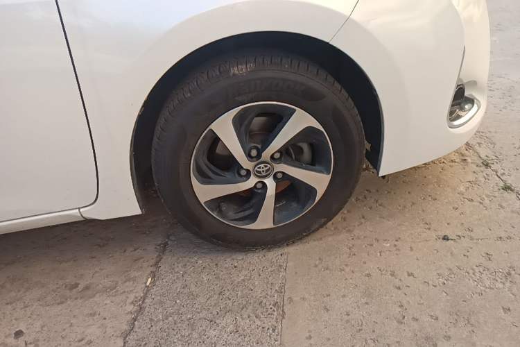 Used Toyota Levin 2017 Revised 185T CVT Elite Edition China V Standard Right Front Wheel Hub