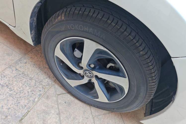 Used Toyota Levin 2017 Revised 185T CVT Elite Edition China V Standard Right Front Wheel Hub