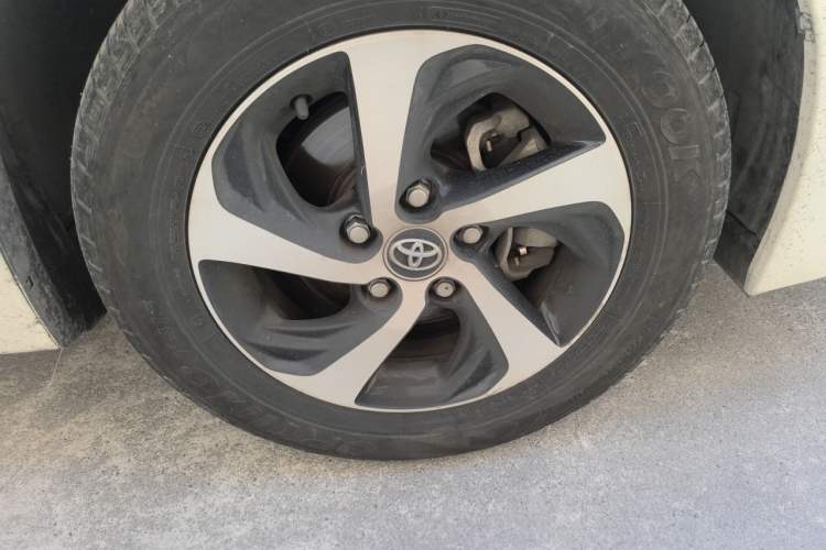 Used Toyota Levin 2017 Revised 1.8 GS CVT Elite Edition China V Standard Right Front Wheel Hub
