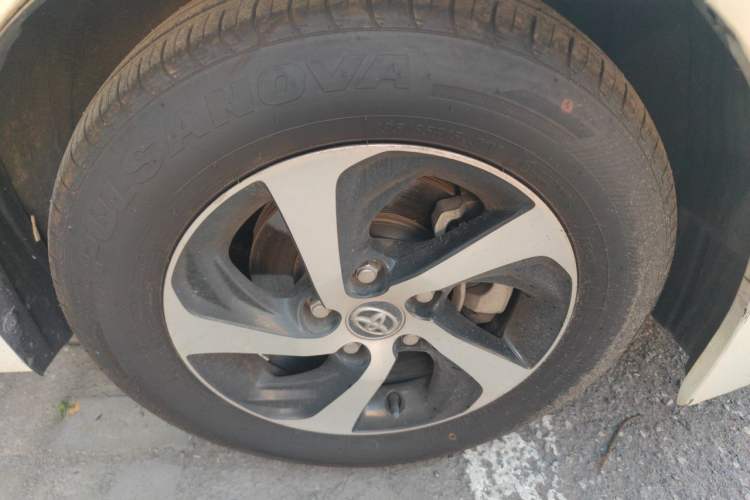 Used Toyota Levin 2017 Revised 185T CVT Elite Edition China V Standard Right Front Wheel Hub