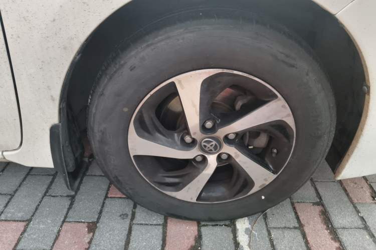 Used Toyota Levin 2017 Revised 185T CVT Elite Edition China V Standard Right Front Wheel Hub