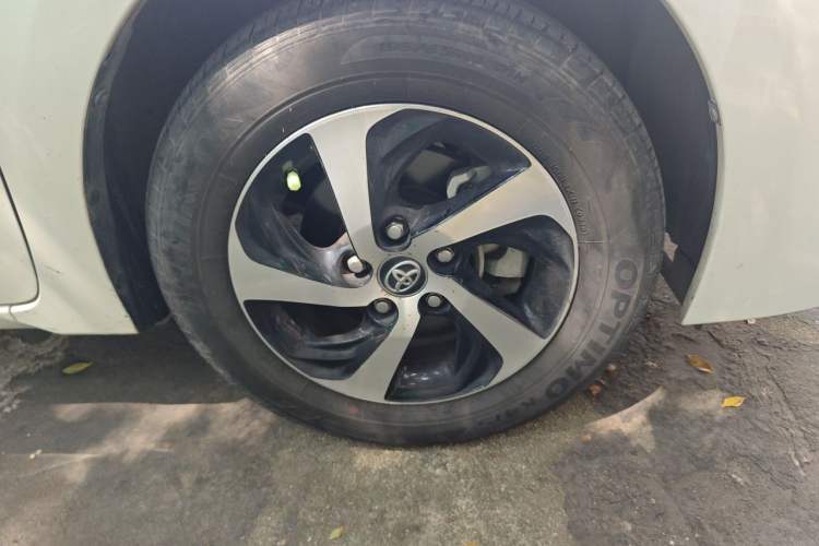 Used Toyota Levin 2017 1.2T G CVT Elite Edition Right Front Wheel Hub