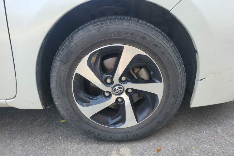 Used Toyota Levin 2017 Revised 185T CVT Elite Edition China V Standard Right Front Wheel Hub
