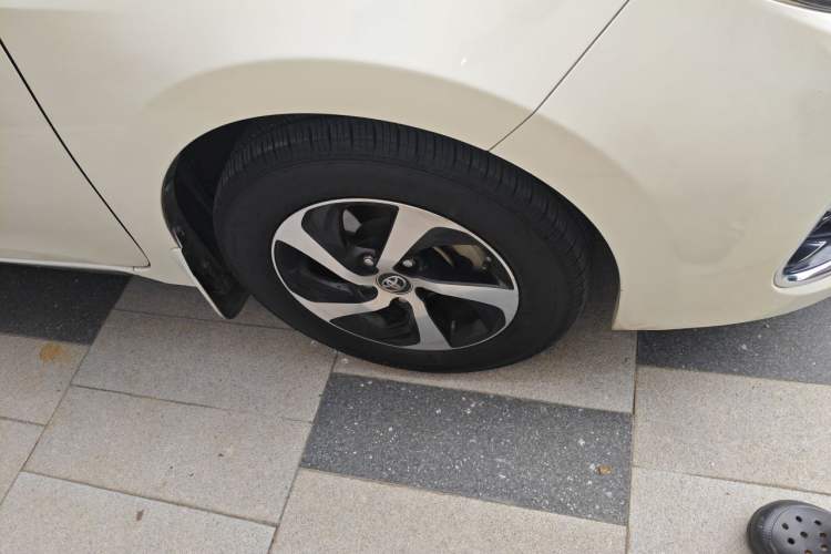 Used Toyota Levin 2017 Revised 185T CVT Elite Edition China V Standard Right Front Wheel Hub