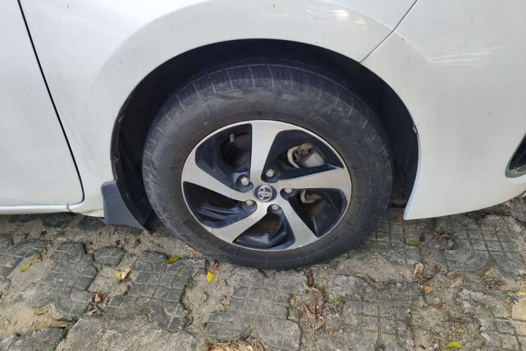 Used Toyota Levin 2017 Revised 185T CVT Elite Edition China V Standard Right Front Wheel Hub