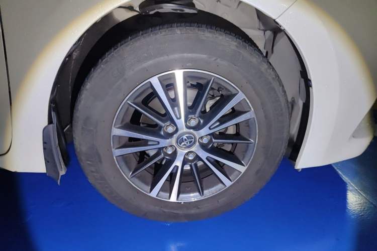 Used Toyota Levin 2017 1.2T G CVT Elite Edition Right Front Wheel Hub