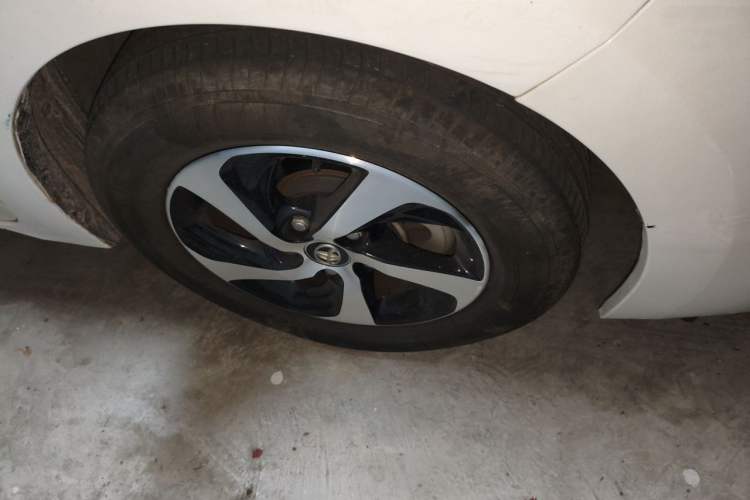 Used Toyota Levin 2017 Revised Version 185T CVT Elite Edition China VI Standard Right Front Wheel Hub