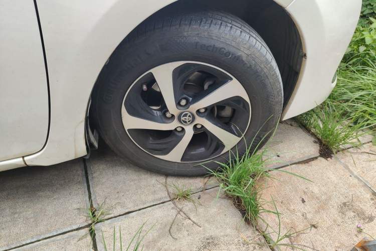 Used Toyota Levin 2017 Revised 185T CVT Elite Edition China V Standard Right Front Wheel Hub