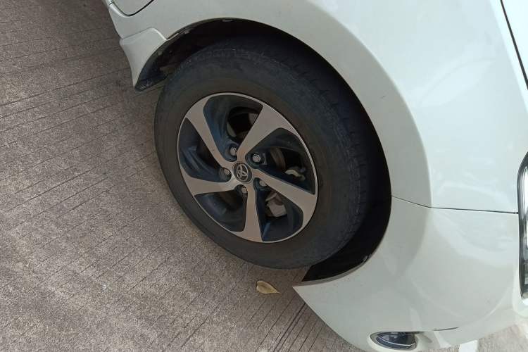 Used Toyota Levin 2017 Revised Version 185T CVT Elite Edition China VI Standard Right Front Wheel Hub