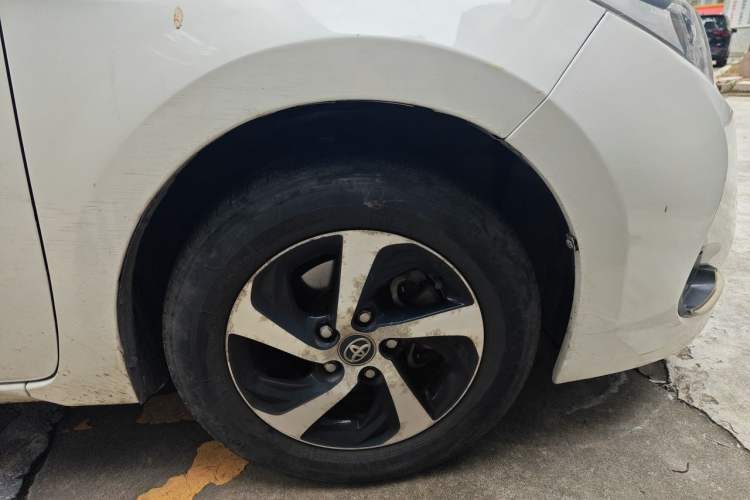 Used Toyota Levin 2017 Revised Version 185T CVT Elite Edition China VI Standard Right Front Wheel Hub