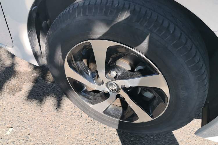 Used Toyota Levin 2017 Revised 185T CVT Elite Edition China V Standard Right Front Wheel Hub