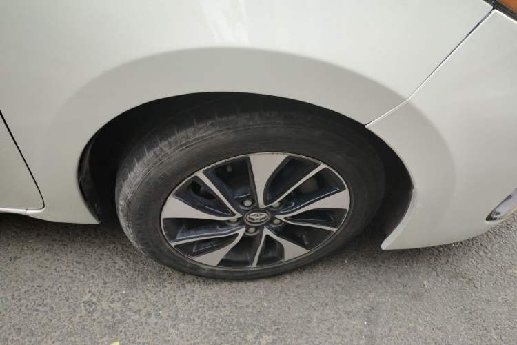 Used Toyota Levin 2017 Revised 185T CVT Leading Edition China V Standard Right Front Wheel Hub