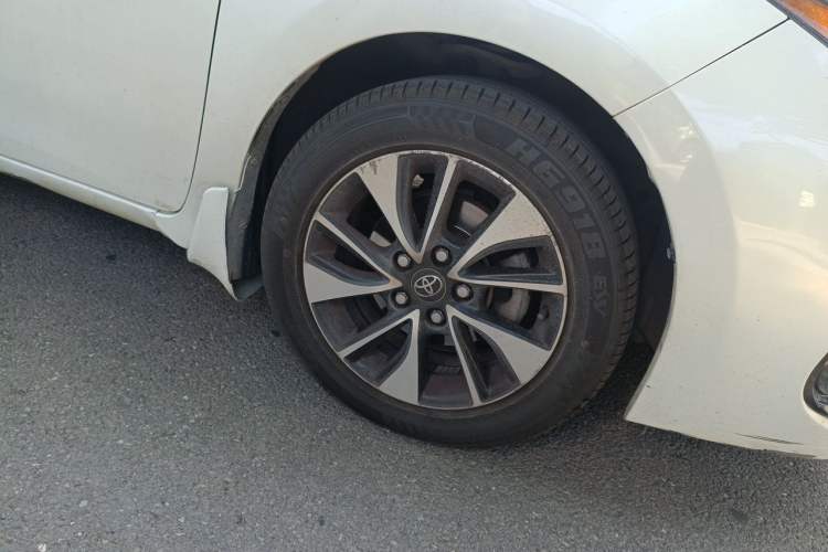 Used Toyota Levin 2017 Revised 185T CVT Leading Edition China V Standard Right Front Wheel Hub
