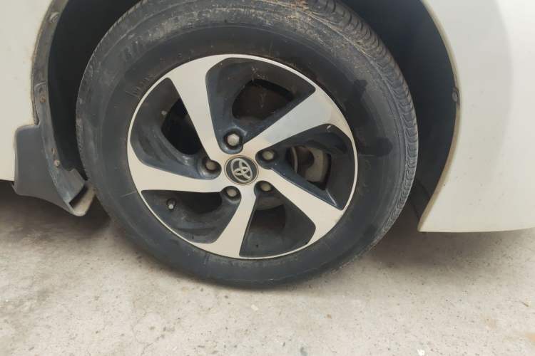 Used Toyota Levin 2017 Revised 185T CVT Elite Edition China V Standard Right Front Wheel Hub