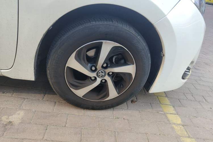 Used Toyota Levin 2017 Revised Version 185T CVT Elite Edition China VI Standard Right Front Wheel Hub