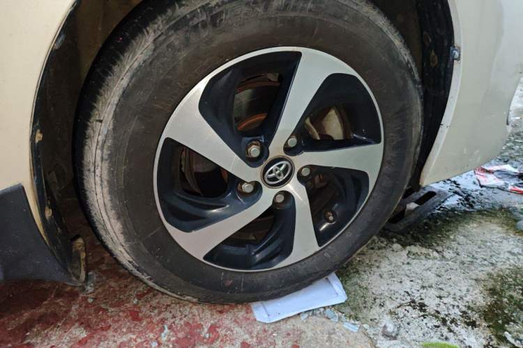 Used Toyota Levin 2017 Revised 185T CVT Elite Edition China V Standard Right Front Wheel Hub
