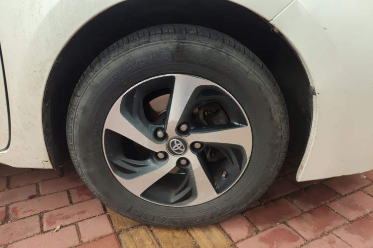 Used Toyota Levin 2017 Revised 185T CVT Elite Edition China V Standard Right Front Wheel Hub