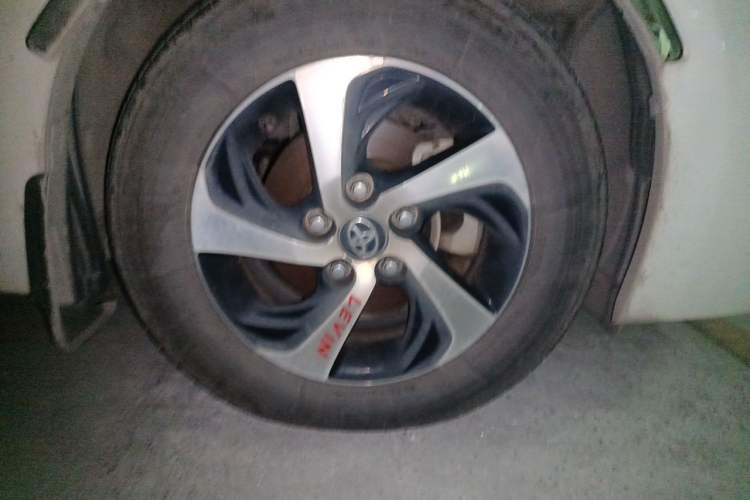 Used Toyota Levin 2017 Revised 185T CVT Elite Edition China V Standard Right Front Wheel Hub