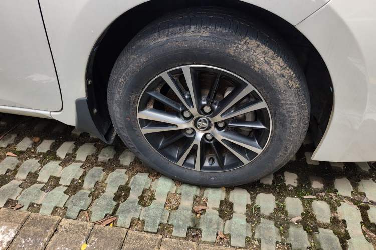 Used Toyota Levin 2017 1.2T G CVT Elite Edition Right Front Wheel Hub