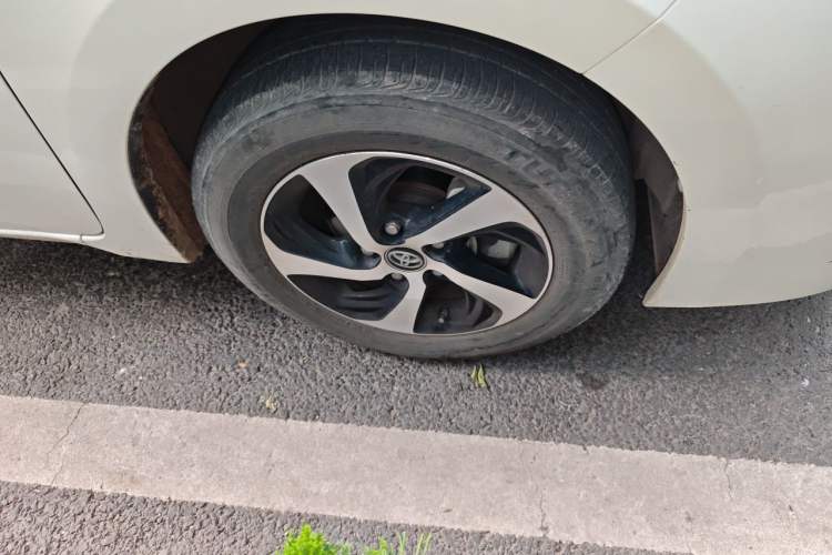 Used Toyota Levin 2017 Revised 185T CVT Elite Edition China V Standard Right Front Wheel Hub