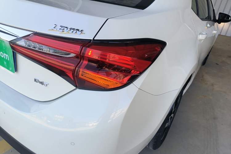 Used Toyota Levin 2017 Revised 185T CVT Elite Edition China V Standard Right Rear Taillight