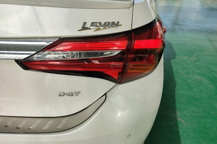 Used Toyota Levin 2017 Revised 185T CVT Elite Edition China V Standard Right Rear Taillight