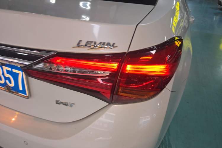 Used Toyota Levin 2017 Revised 185T CVT Elite Edition China V Standard Right Rear Taillight