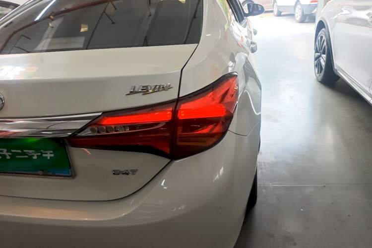 Used Toyota Levin 2017 Revised 185T CVT Elite Edition China V Standard Right Rear Taillight