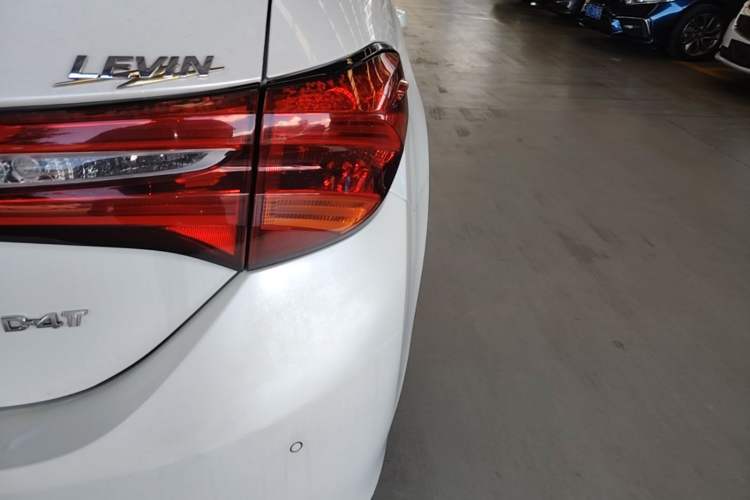 Used Toyota Levin 2017 Revised 185T CVT Elite Edition China V Standard Right Rear Taillight