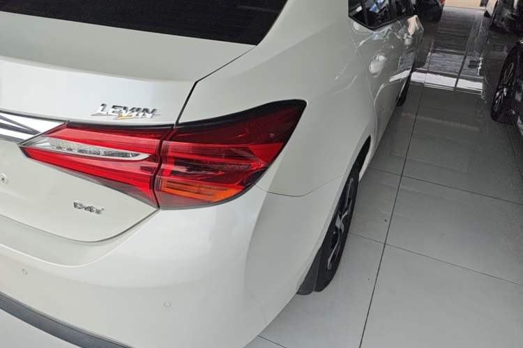 Used Toyota Levin 2017 Revised 185T CVT Elite Edition China V Standard Right Rear Taillight