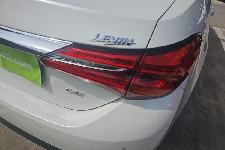Used Toyota Levin 2017 Revised 185T CVT Elite Edition China V Standard Right Rear Taillight