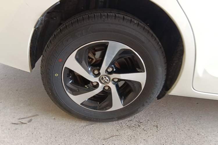 Used Toyota Levin 2017 Revised 185T CVT Elite Edition China V Standard Right Rear Wheel Hub