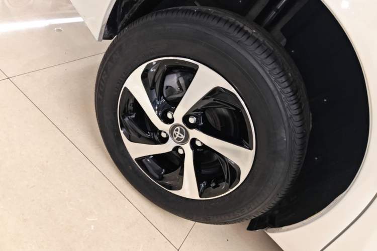 Used Toyota Levin 2017 Revised 185T CVT Elite Edition China V Standard Right Rear Wheel Hub