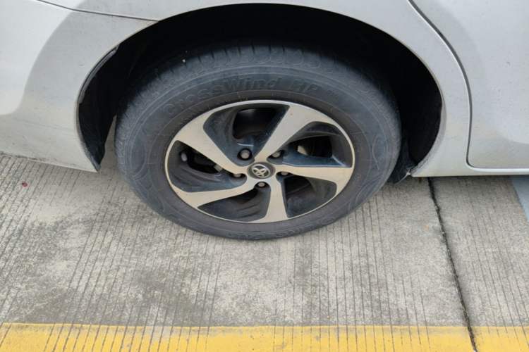 Used Toyota Levin 2017 Revised 185T CVT Elite Edition China V Standard Right Rear Wheel Hub