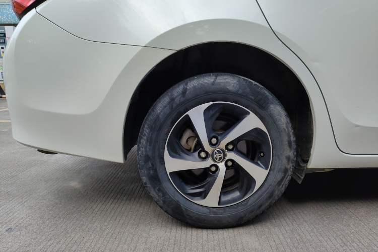 Used Toyota Levin 2017 Revised Version 185T CVT Elite Edition China VI Standard Right Rear Wheel Hub