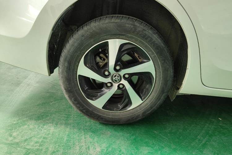 Used Toyota Levin 2017 Revised 185T CVT Elite Edition China V Standard Right Rear Wheel Hub