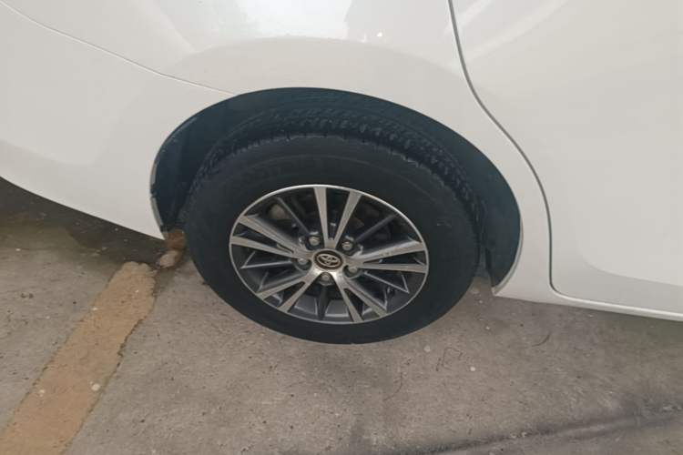Used Toyota Levin 2017 1.2T V CVT Luxury Edition Right Rear Wheel Hub