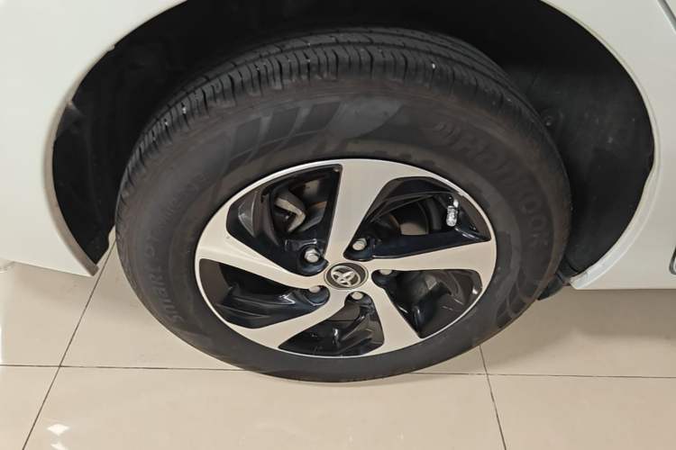 Used Toyota Levin 2017 Revised Version 185T CVT Elite Edition China VI Standard Right Rear Wheel Hub