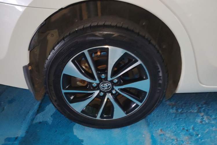 Used Toyota Levin 2017 Revised Version 1.8 GS-L CVT Leading Edition China V Standard Right Rear Wheel Hub