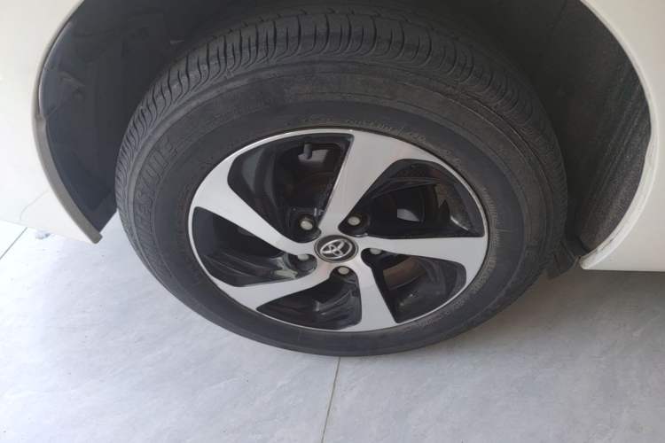 Used Toyota Levin 2017 Revised 185T CVT Elite Edition China V Standard Right Rear Wheel Hub