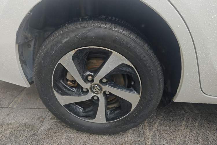 Used Toyota Levin 2017 Revised Version 185T CVT Elite Edition China VI Standard Right Rear Wheel Hub