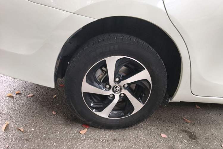 Used Toyota Levin 2017 Revised Dual-Engine 1.8H GS E-CVT Elite Sunroof Version China V Standard Right Rear Wheel Hub