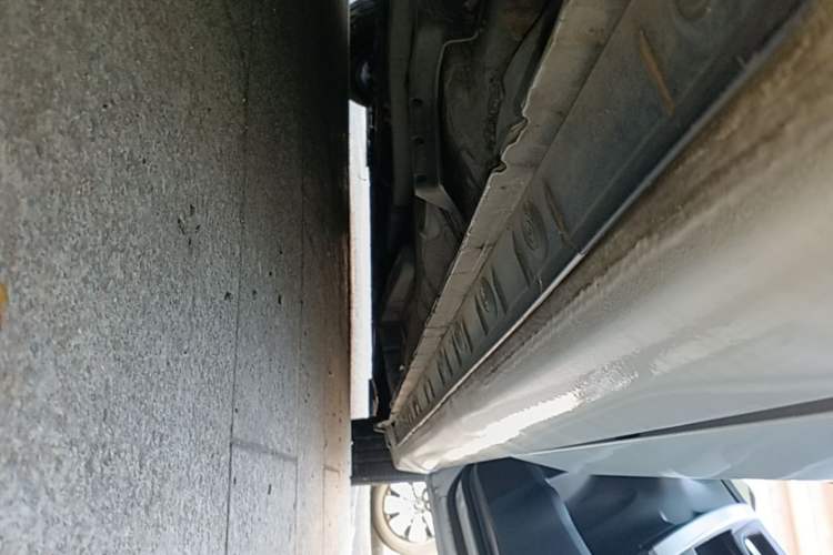 Used Toyota Levin 2017 Revised 185T CVT Elite Edition China V Standard Right Side Sill