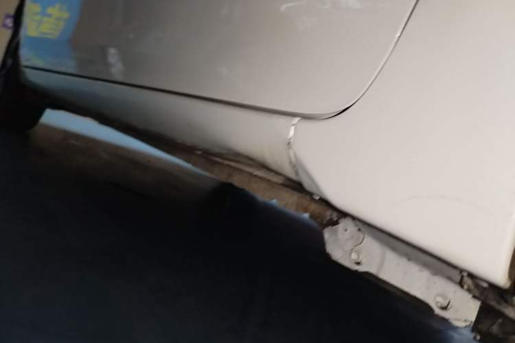 Used Toyota Levin 2017 Revised 185T CVT Elite Edition China V Standard Right Side Sill