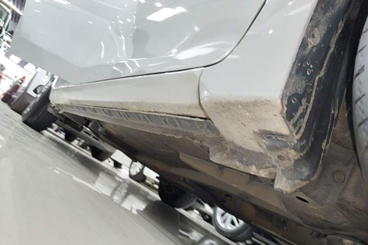 Used Toyota Levin 2017 Revised 1.8 GS CVT Elite Edition China V Standard Right Side Sill