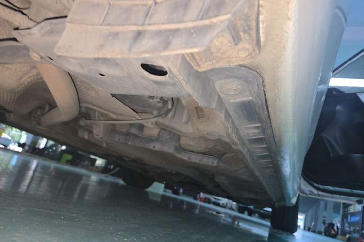 Used Toyota Levin 2017 Revised 185T CVT Elite Edition China V Standard Right Side Sill