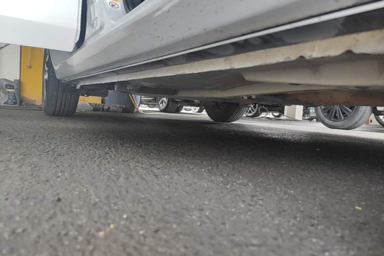 Used Toyota Levin 2017 Revised 185T CVT Elite Edition China V Standard Right Side Sill